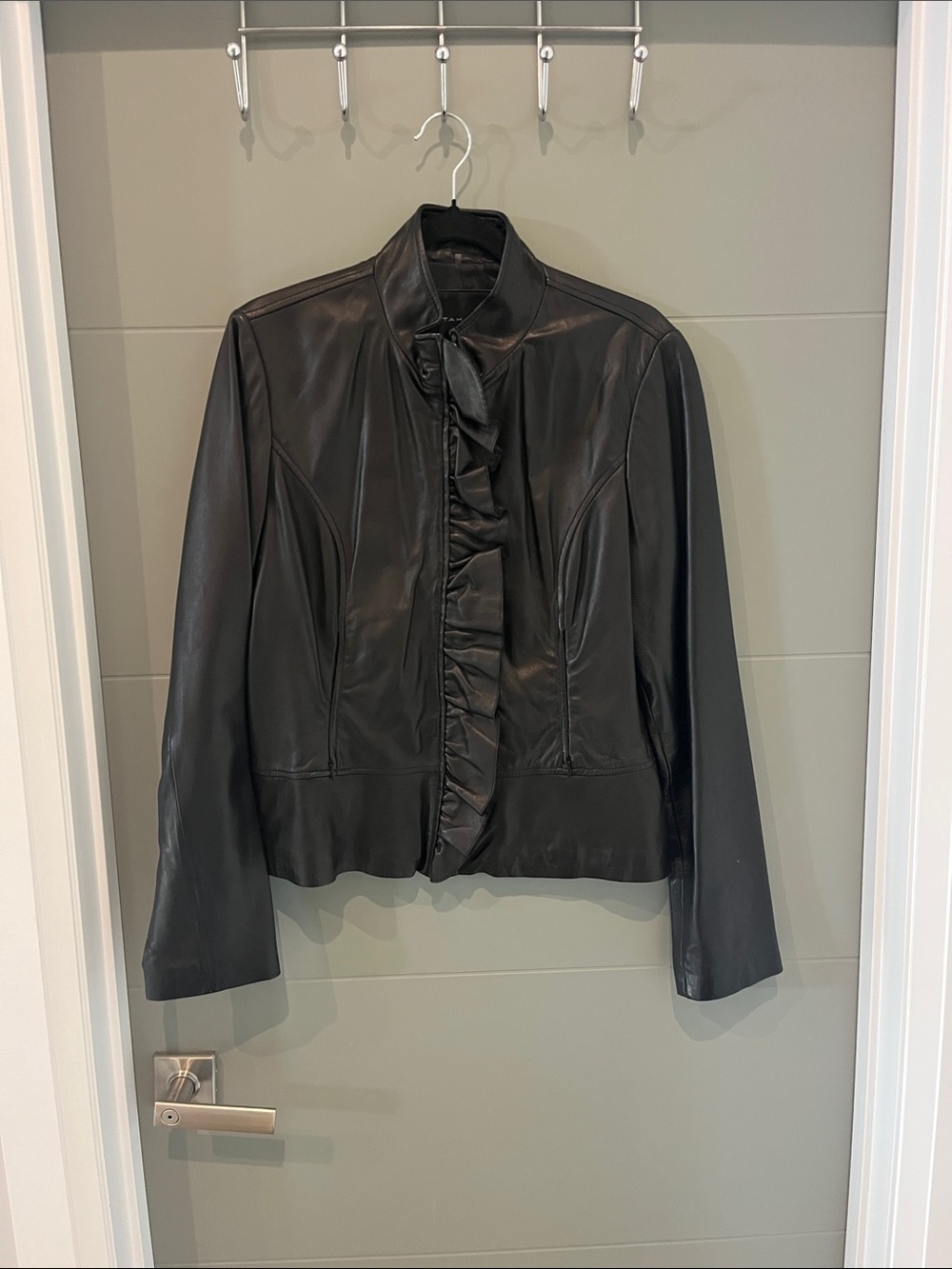 Tahari Black Leather Ruffle-Front Jacket Sz L